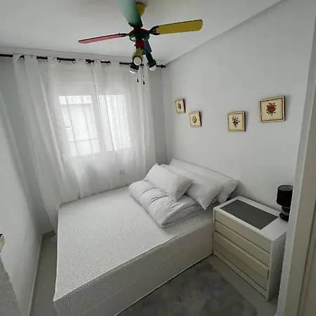 Apartamento Playa Naufragos 150 Meters Centrum Swimming Pool Piscina Torrevieja Exterior photo